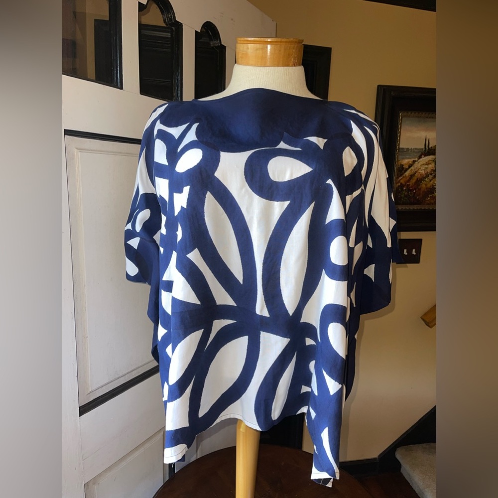 Sylca square top. Brand new